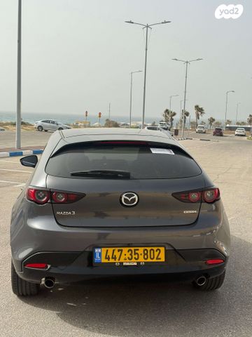 מודעת רכב מאזדה 3