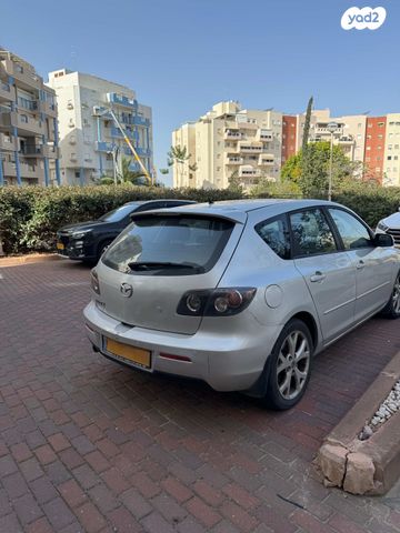 מודעת רכב מאזדה 3