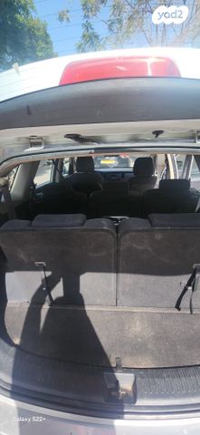 מודעת רכב קיה קארנס