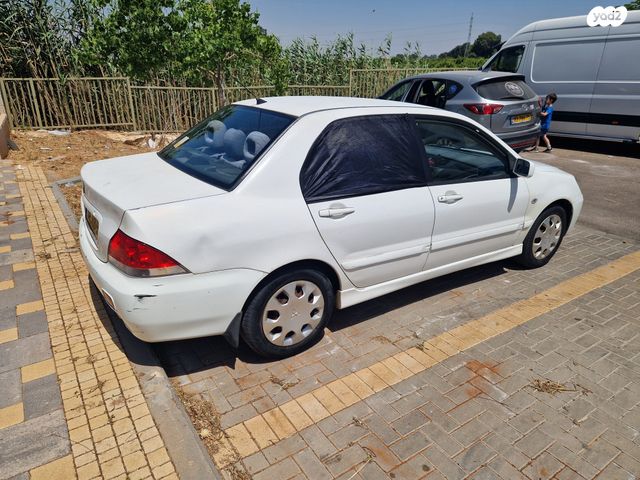 מודעת רכב מיצובישי לנסר