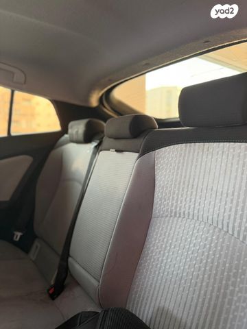 מודעת רכב טויוטה פריוס