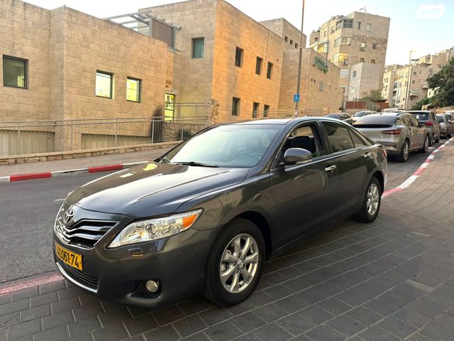 מודעת רכב טויוטה קאמרי