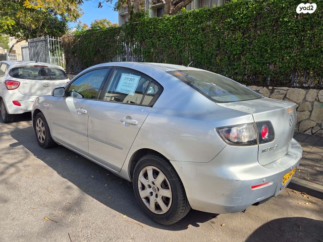 מודעת רכב מאזדה 3