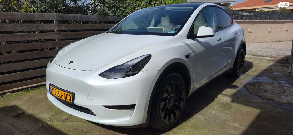 מודעת רכב טסלה מודל Y