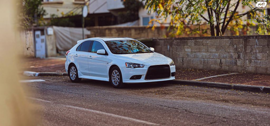 מודעת רכב מיצובישי לנסר