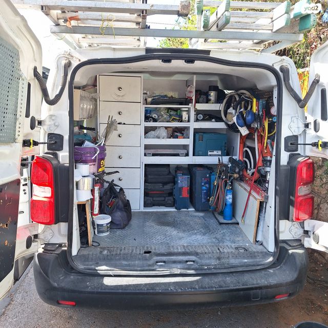 מודעת רכב סיטרואן ג'אמפי