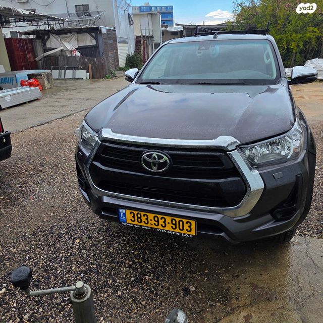 מודעת רכב טויוטה היילקס