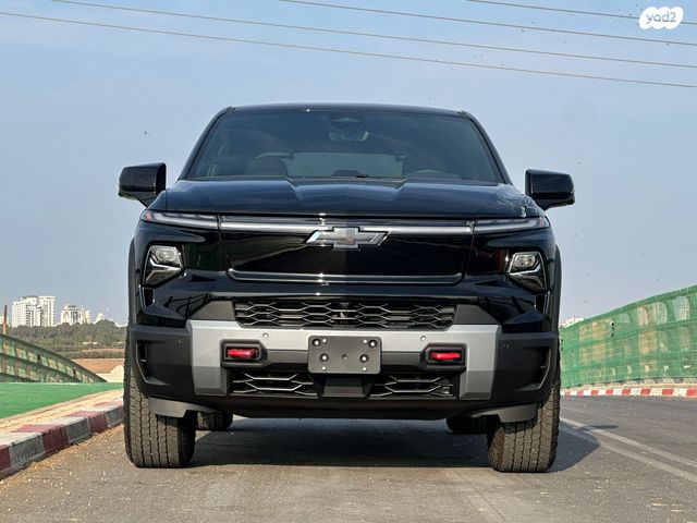 מודעת רכב שברולט סילברדו EV