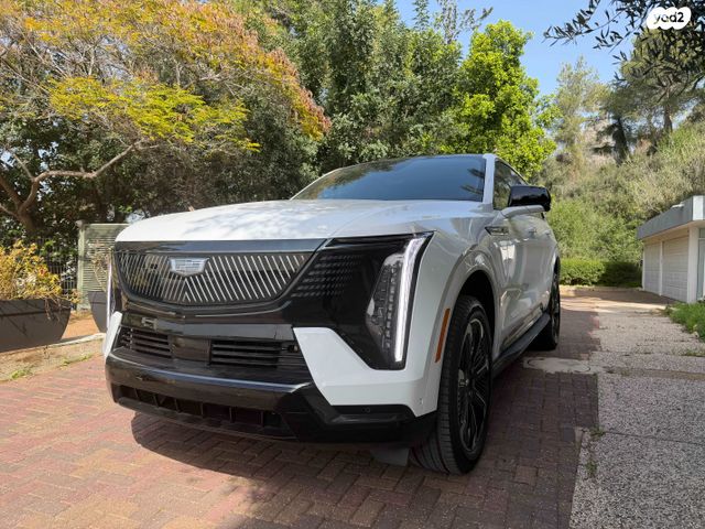 מודעת רכב קאדילק אסקלייד