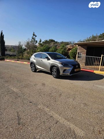 מודעת רכב לקסוס NX