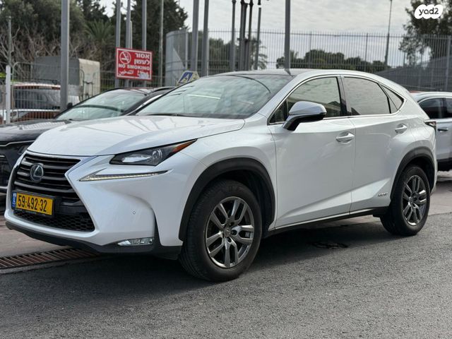 מודעת רכב לקסוס NX