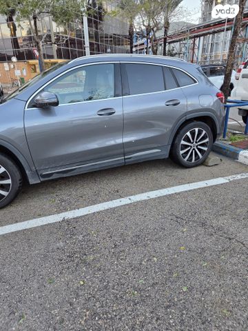 מודעת רכב מרצדס-בנץ GLA