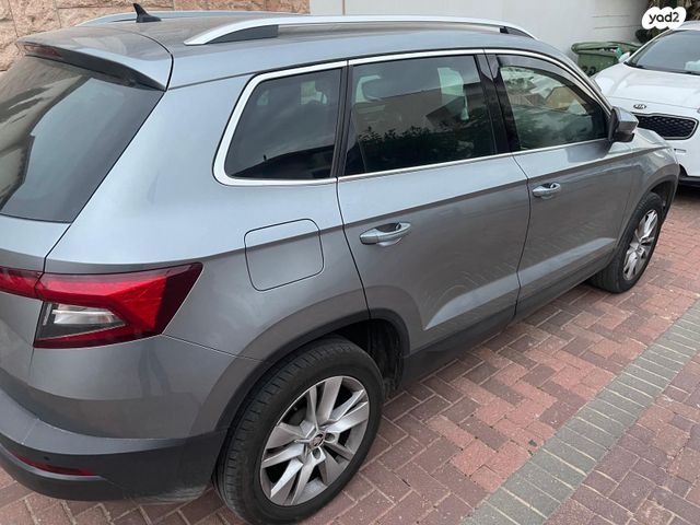 מודעת רכב סקודה קארוק