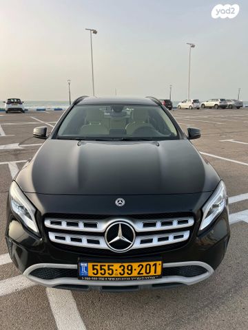 מודעת רכב מרצדס-בנץ GLA