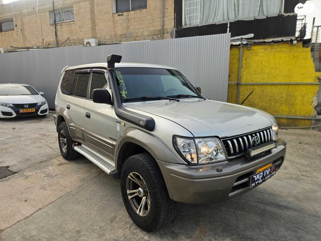 מודעת רכב טויוטה לנד קרוזר