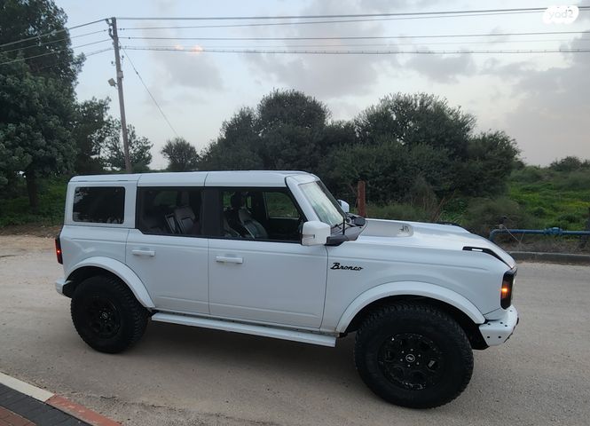 מודעת רכב פורד ברונקו