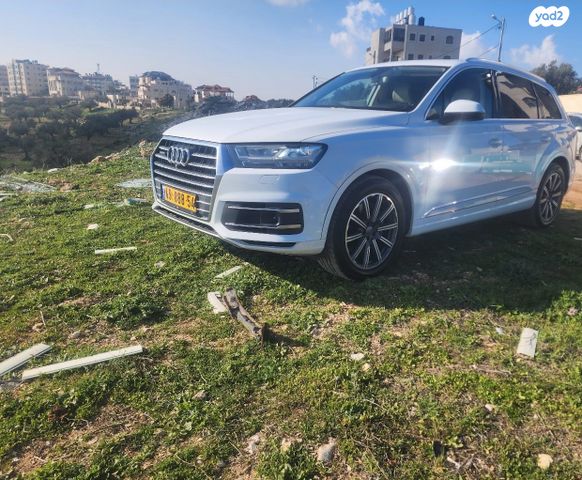 מודעת רכב אאודי Q7