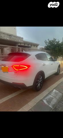 מודעת רכב מזראטי לבנטה