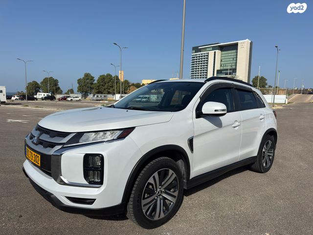 מודעת רכב מיצובישי ASX