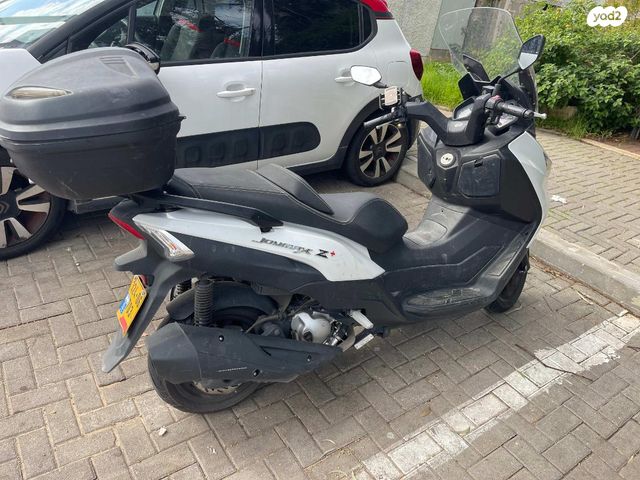 מודעת רכב סאן יאנג ג'וי-מקס 250