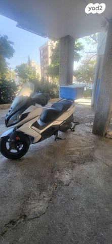 מודעת רכב קימקו דאון-טאון 350