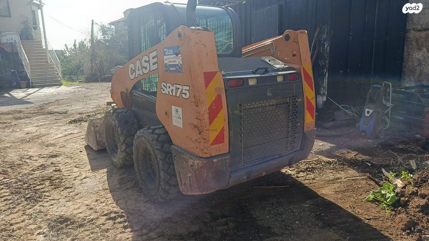 מודעת רכב מיני מעמיס