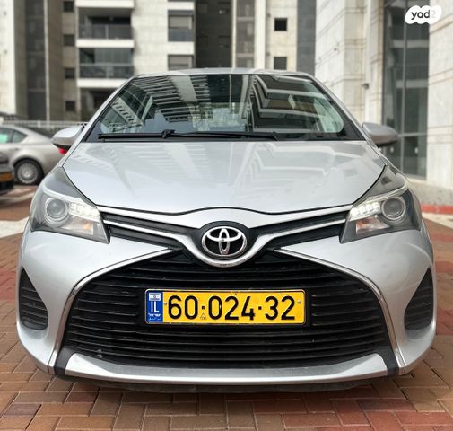 מודעת רכב טויוטה יאריס