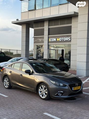 מודעת רכב מאזדה 3