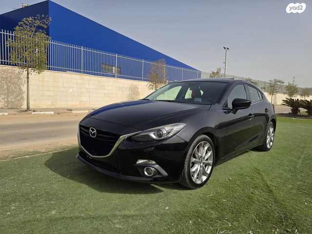 מודעת רכב מאזדה 3