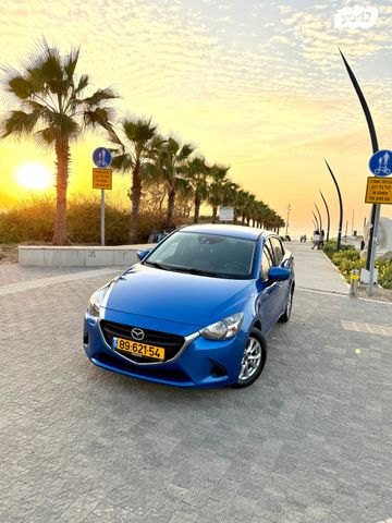 מודעת רכב מאזדה 2