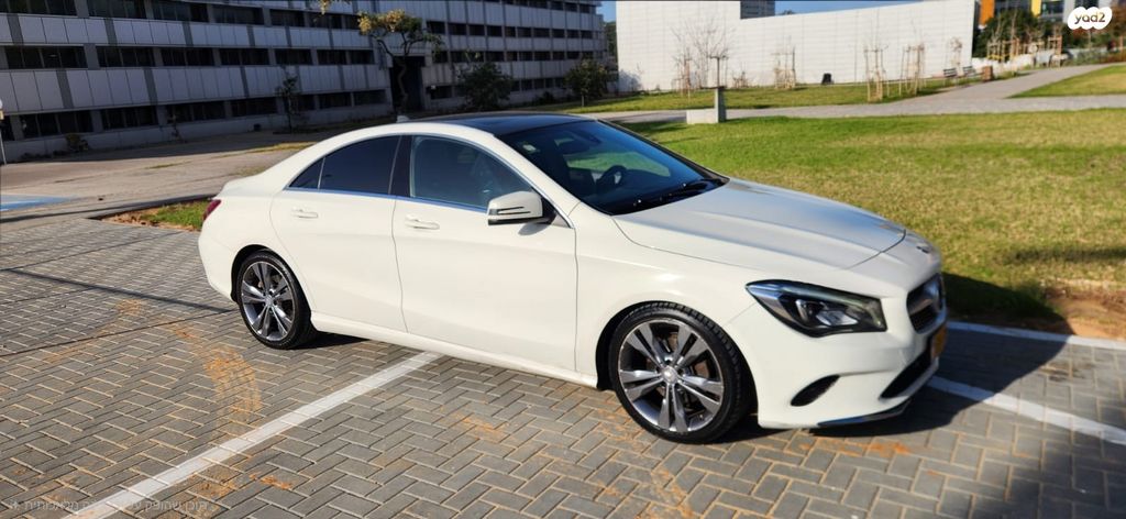 מודעת רכב מרצדס-בנץ CLA