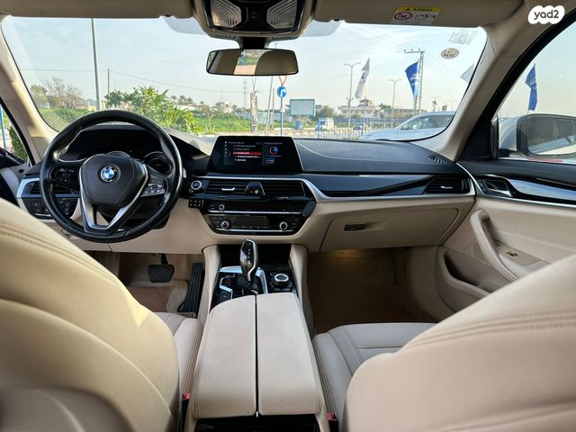 מודעת רכב ב מ וו סדרה 5