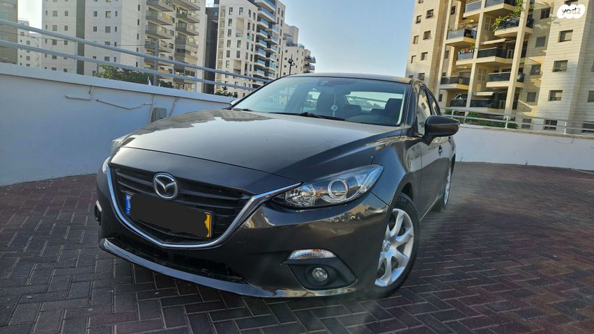 מודעת רכב מאזדה 3