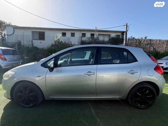 מודעת רכב טויוטה אוריס