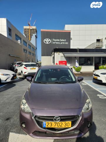 מודעת רכב מאזדה 2