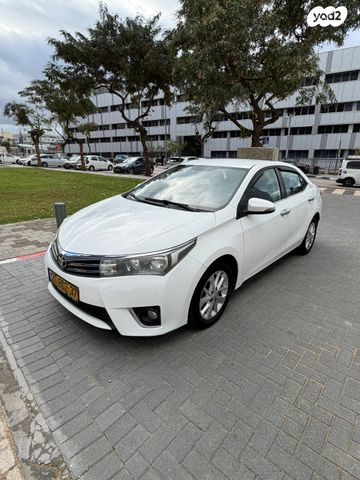 מודעת רכב טויוטה קורולה