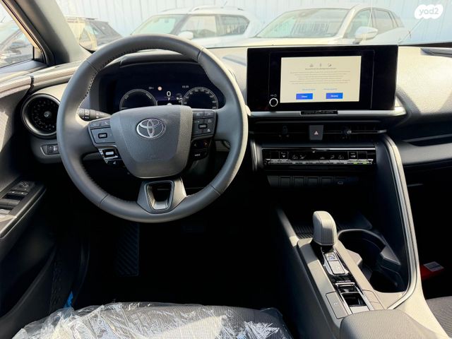 מודעת רכב טויוטה C-HR