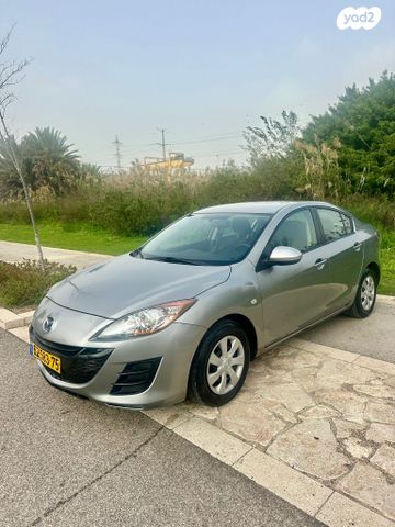 מודעת רכב מאזדה 3