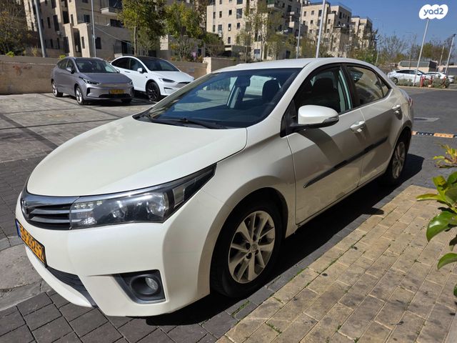 מודעת רכב טויוטה קורולה