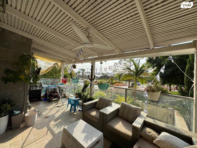 אפרים קישון 26