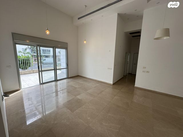 יעקב מרידור 13