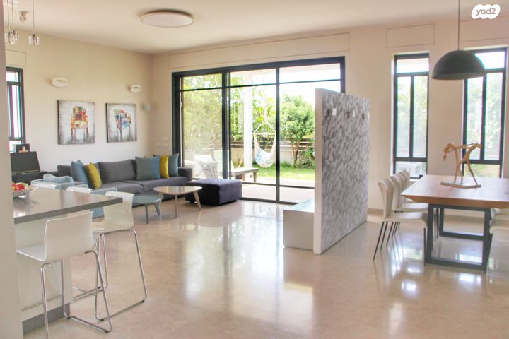 חודשי השנה 13