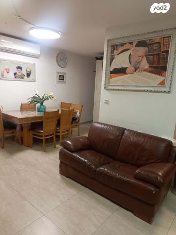 קרית יערים 32