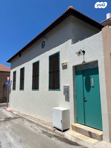 בצלאל לונדון 1