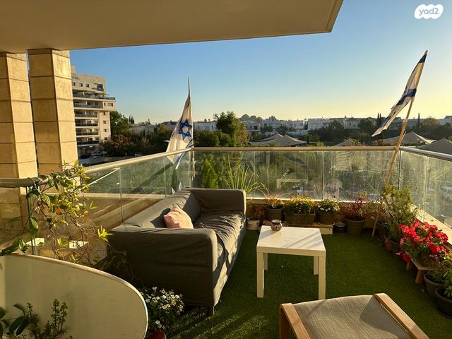 שדרות יצחק רבין 9