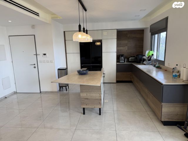 יוסי בנאי 18