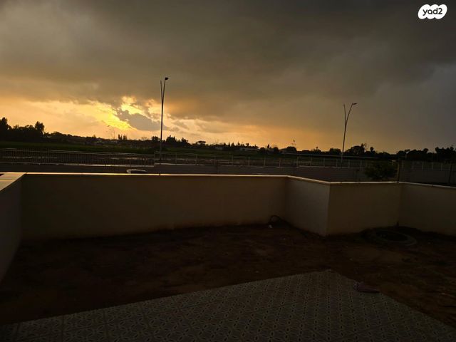 הרב מרדכי אליהו 3