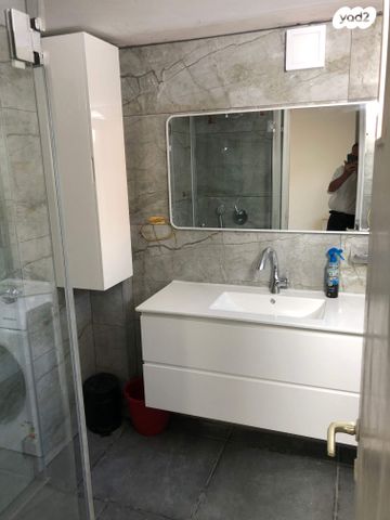 טרומפלדור 10