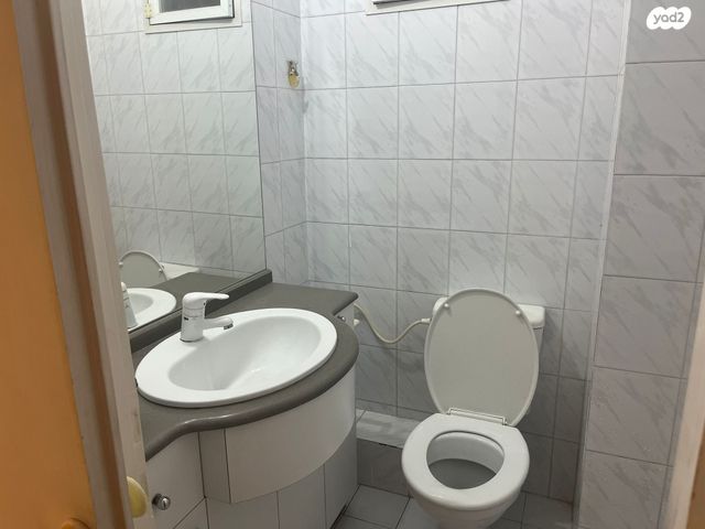 בני אפרים 205