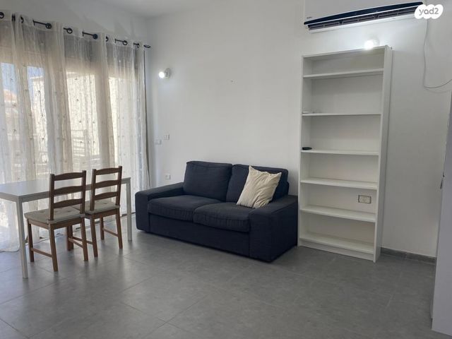 נווה שאנן 13